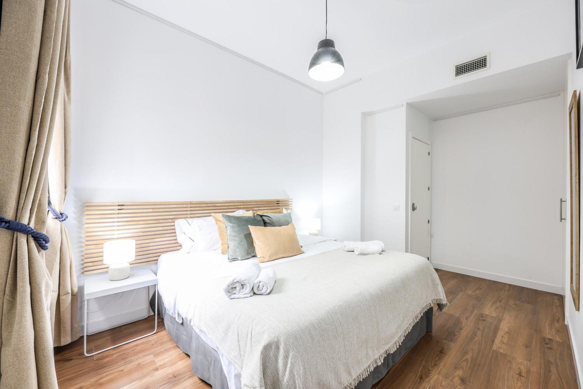 Be Coliving Madrid Centro Hotel Exterior photo